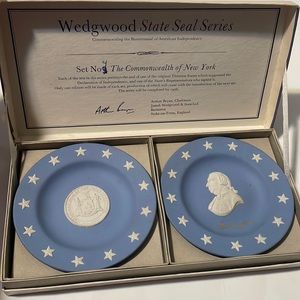 Wedgwood Pair Of Compotiers Jasper